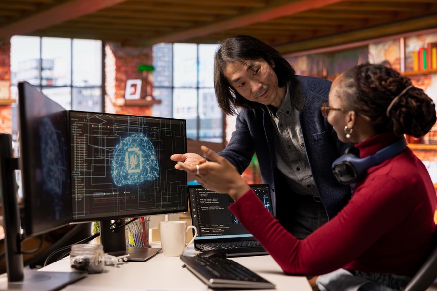 5 Aplicações Essenciais de IA para Transformar seu CSC