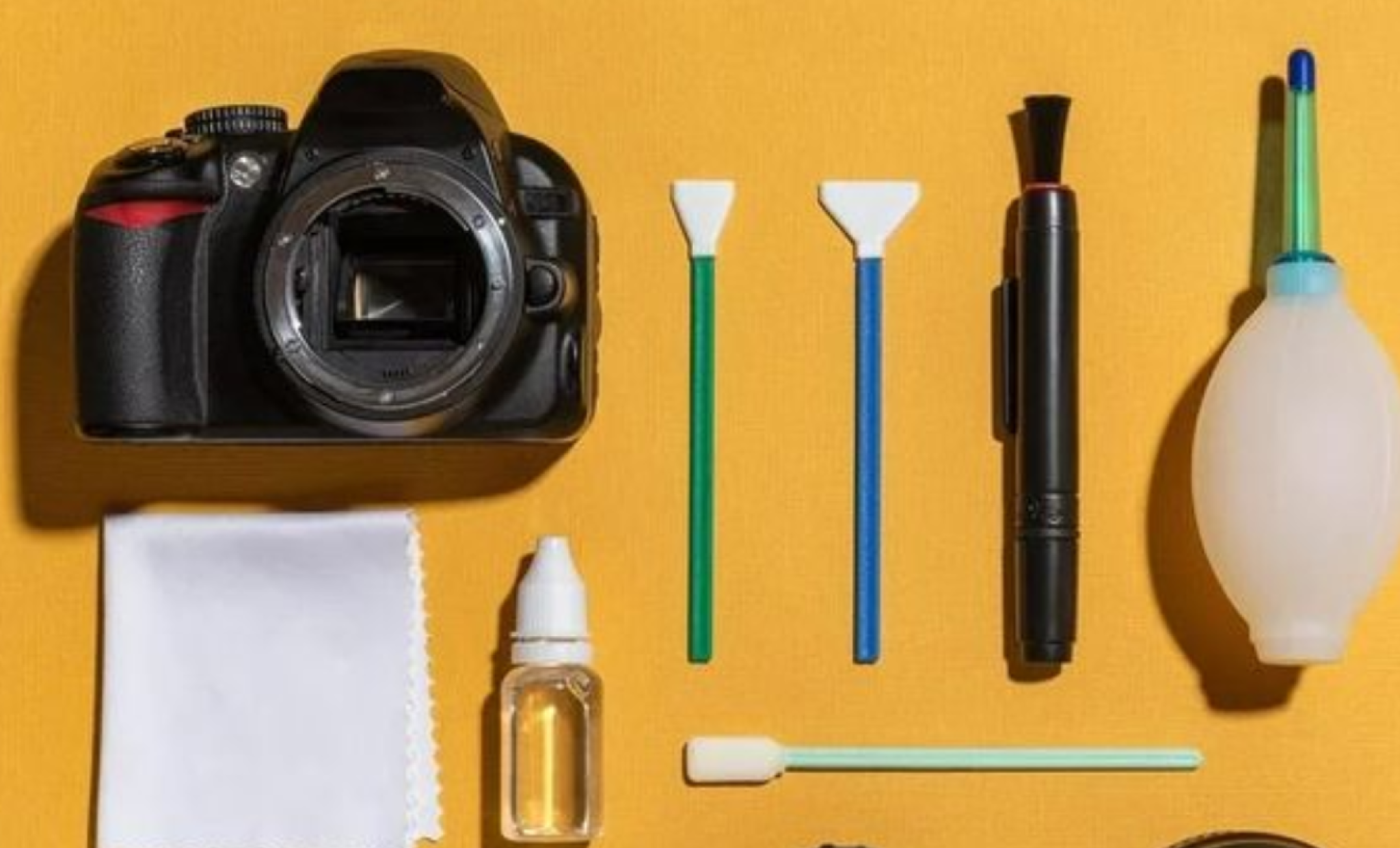 Álcool Isopropílico vs. Álcool Comum: Qual a Diferença para Limpar Eletrônicos?