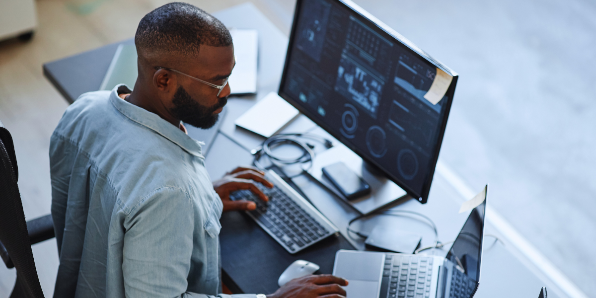 Mercado de Trabalho em TI: O Que Realmente Importa Além do Diploma?